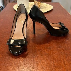 Kate Spade peep toe bow heels, size 7